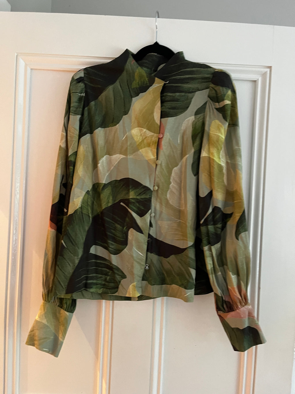 Ted Baker Blouse Size 2 (12)