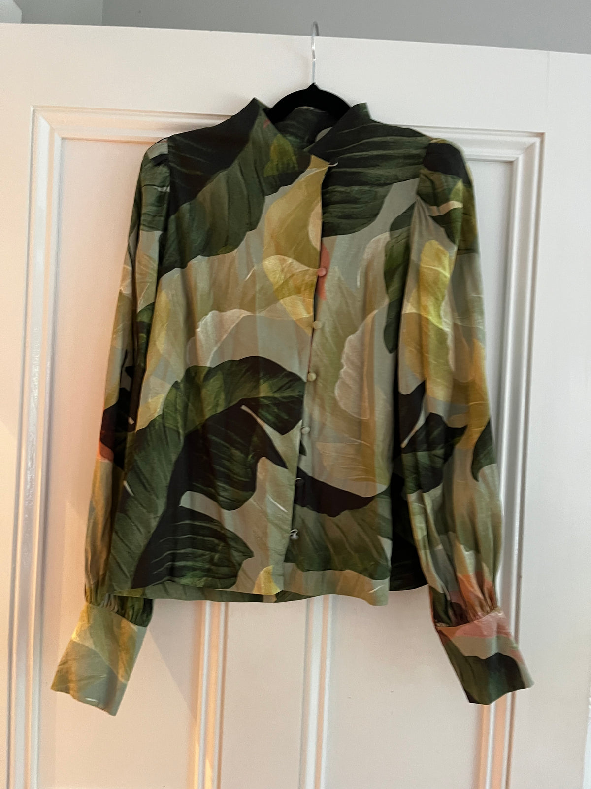 Ted Baker Blouse Size 2 (12)