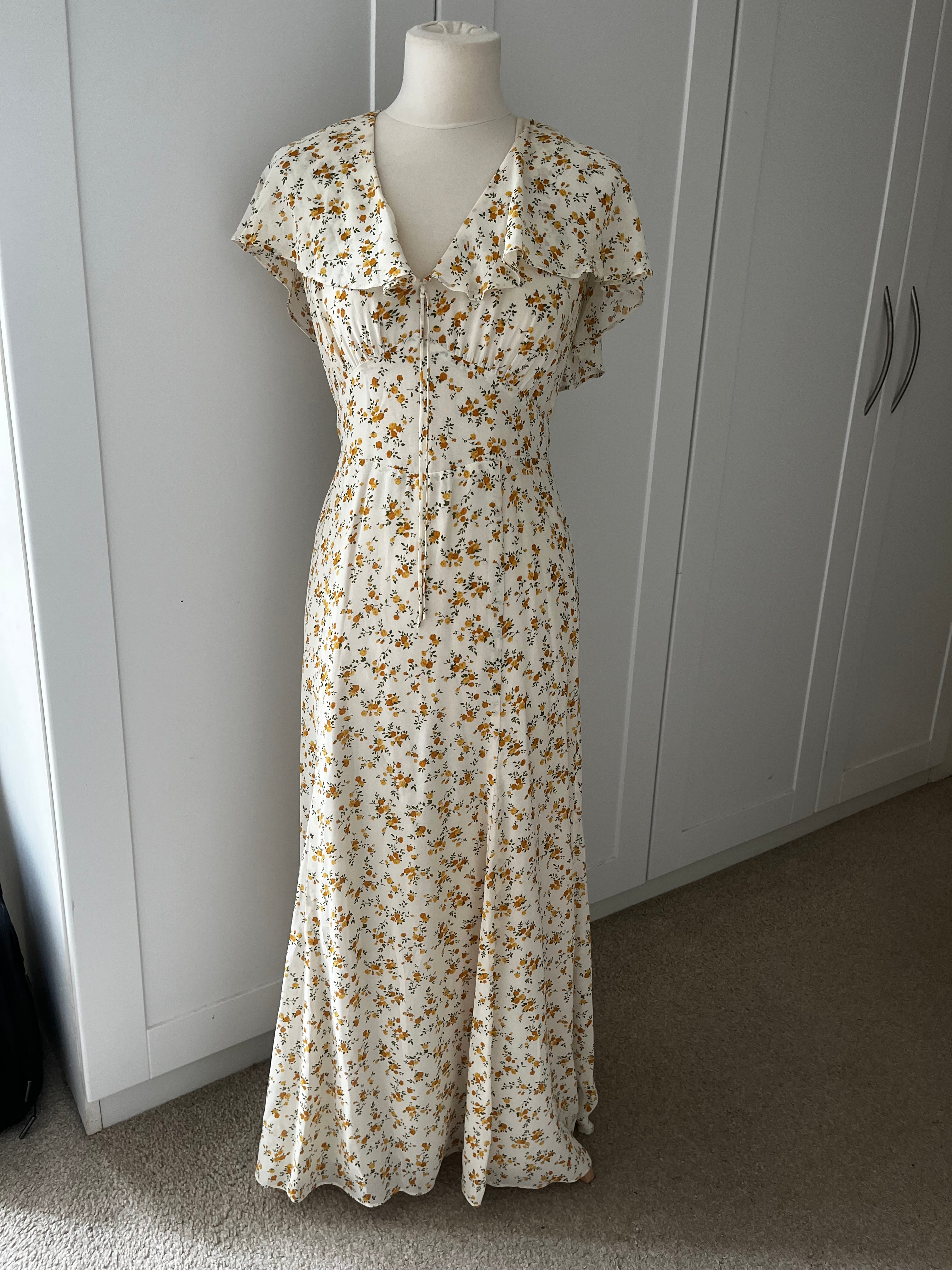 Reformation Dress Size US4 (8)
