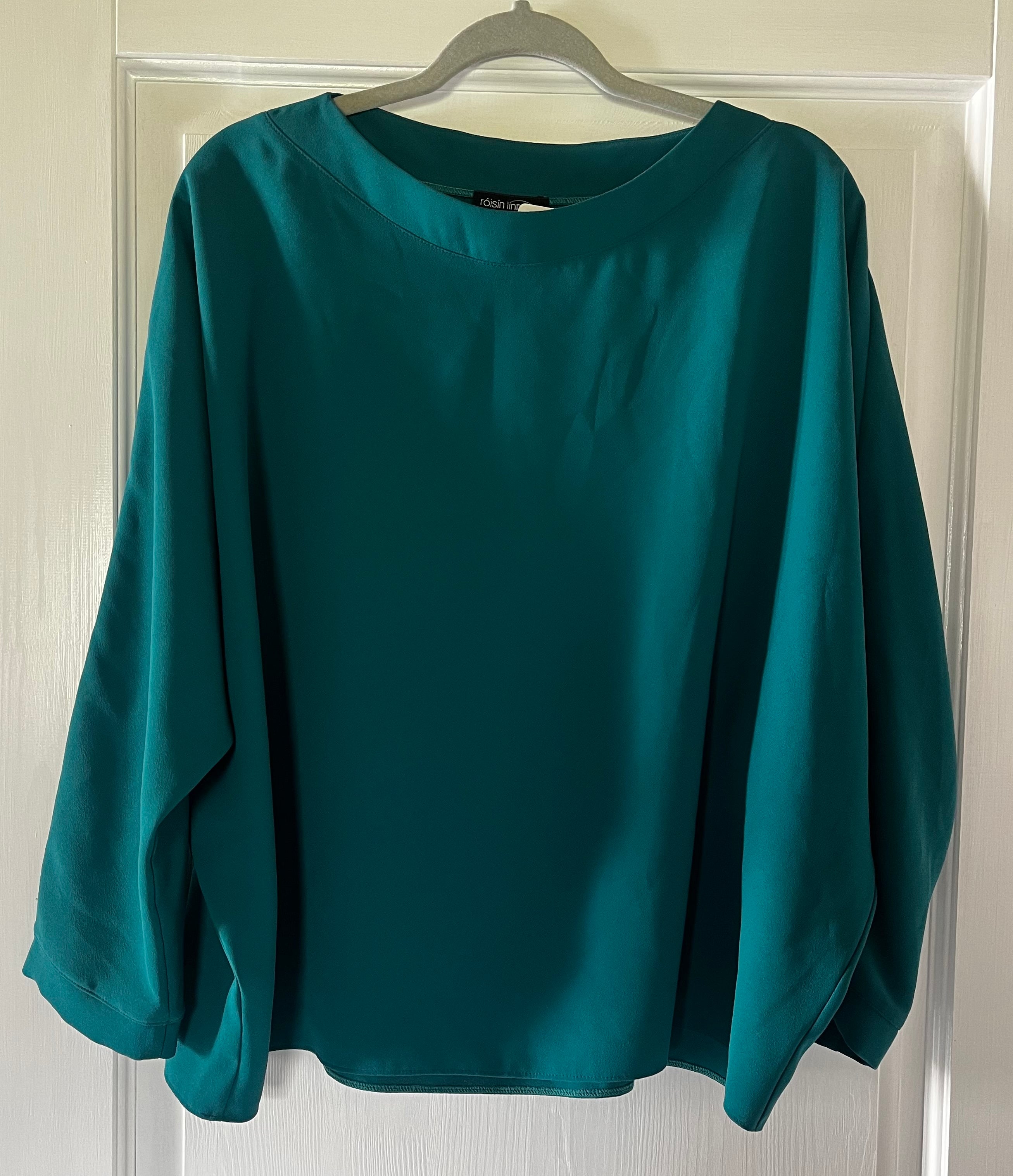 Roisin Linnane Green Top Size 5