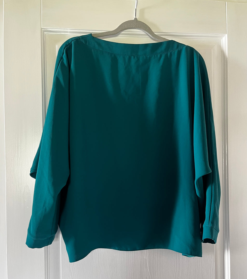 Roisin Linnane Green Top Size 5