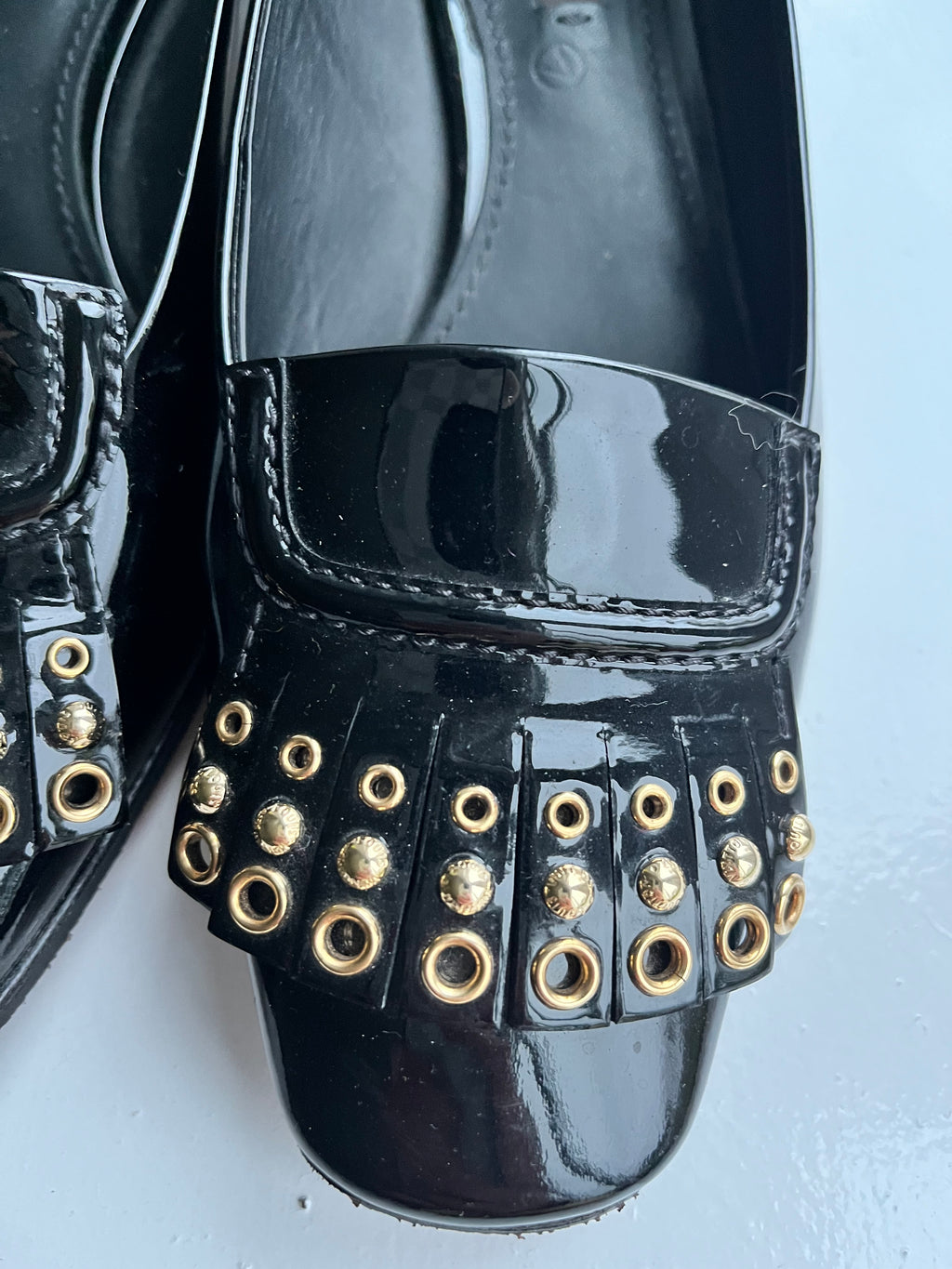 Louis Vuitton Black Patent Pumps Size 39