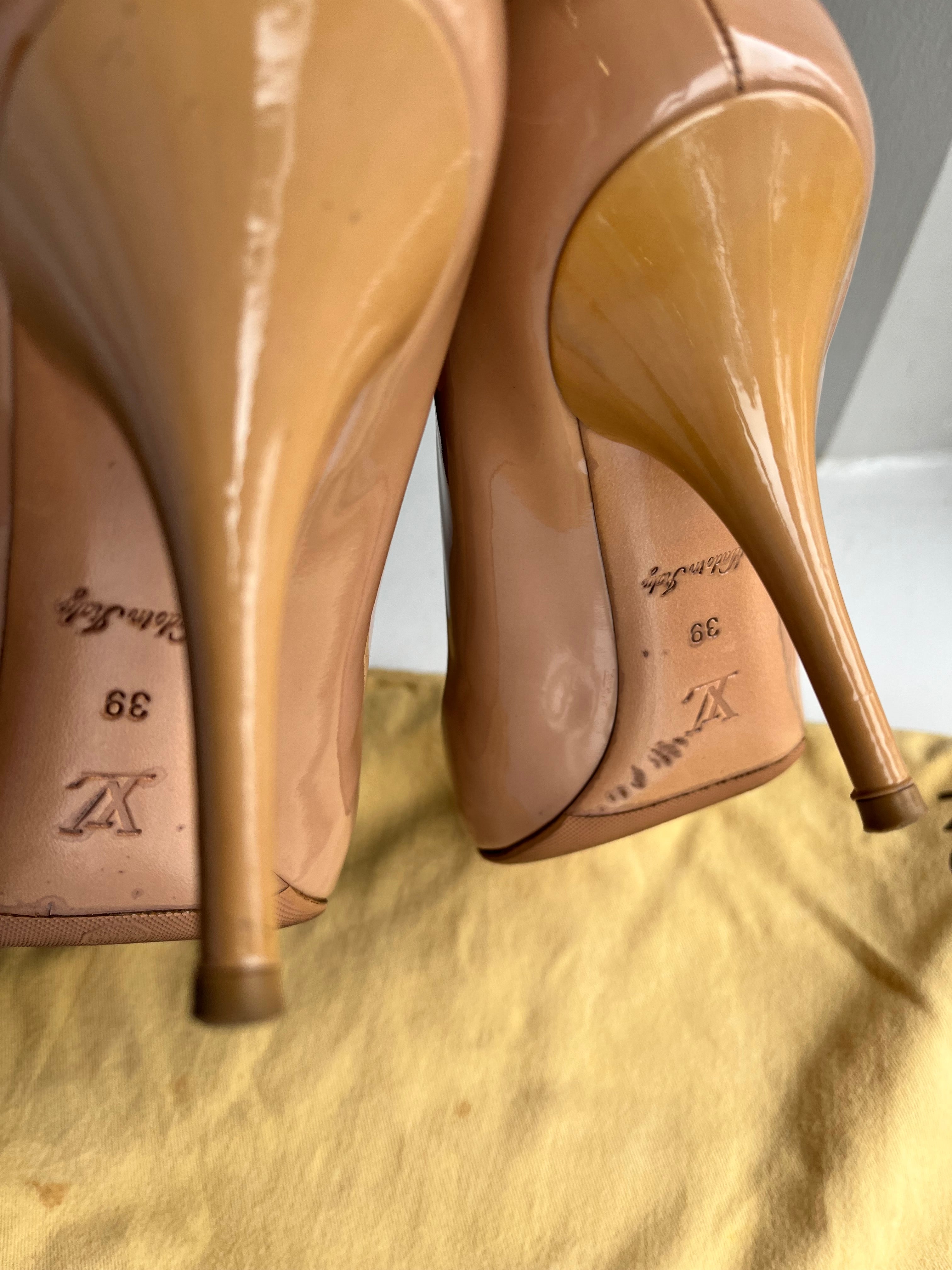 Louis Vuitton Nude Patent Pumps Size 39