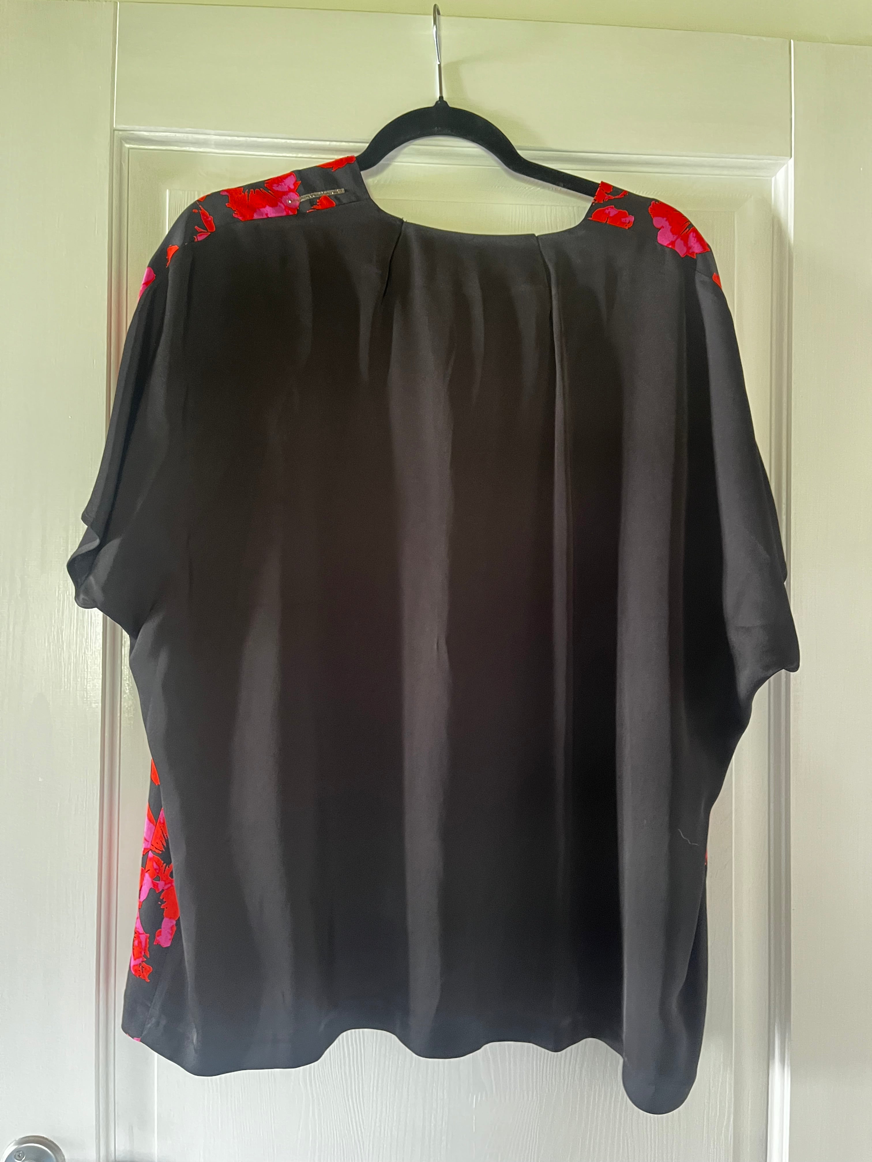 Escada Top Size 44