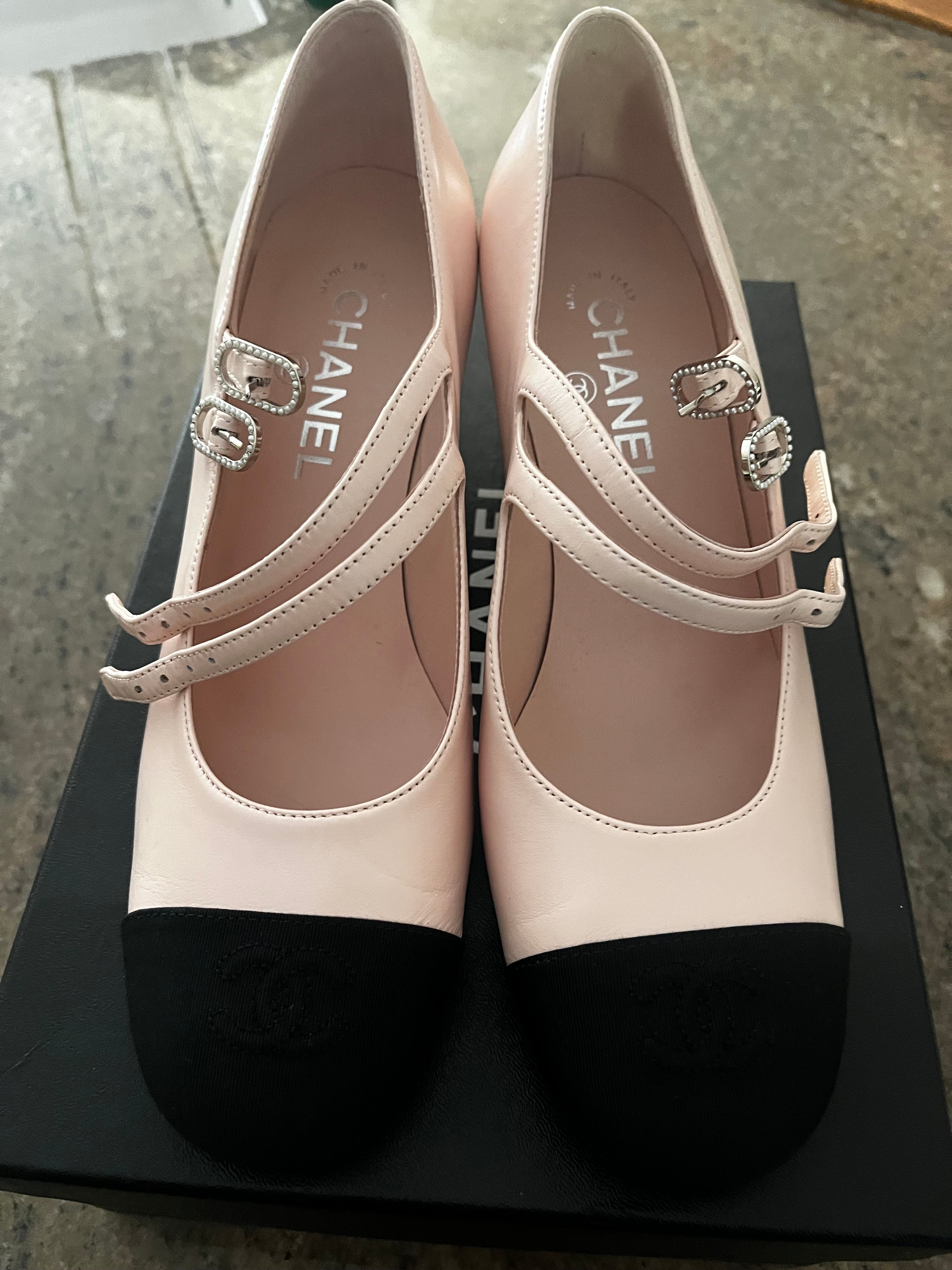 Chanel Mary Jane’s Size 38.5