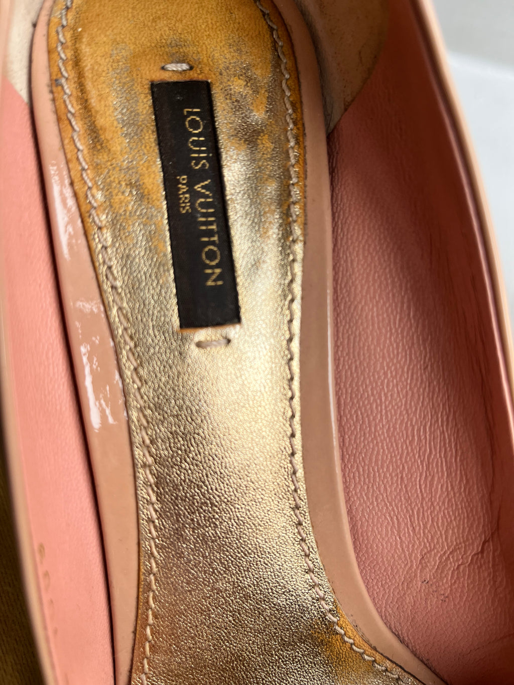 Louis Vuitton Nude Patent Pumps Size 39