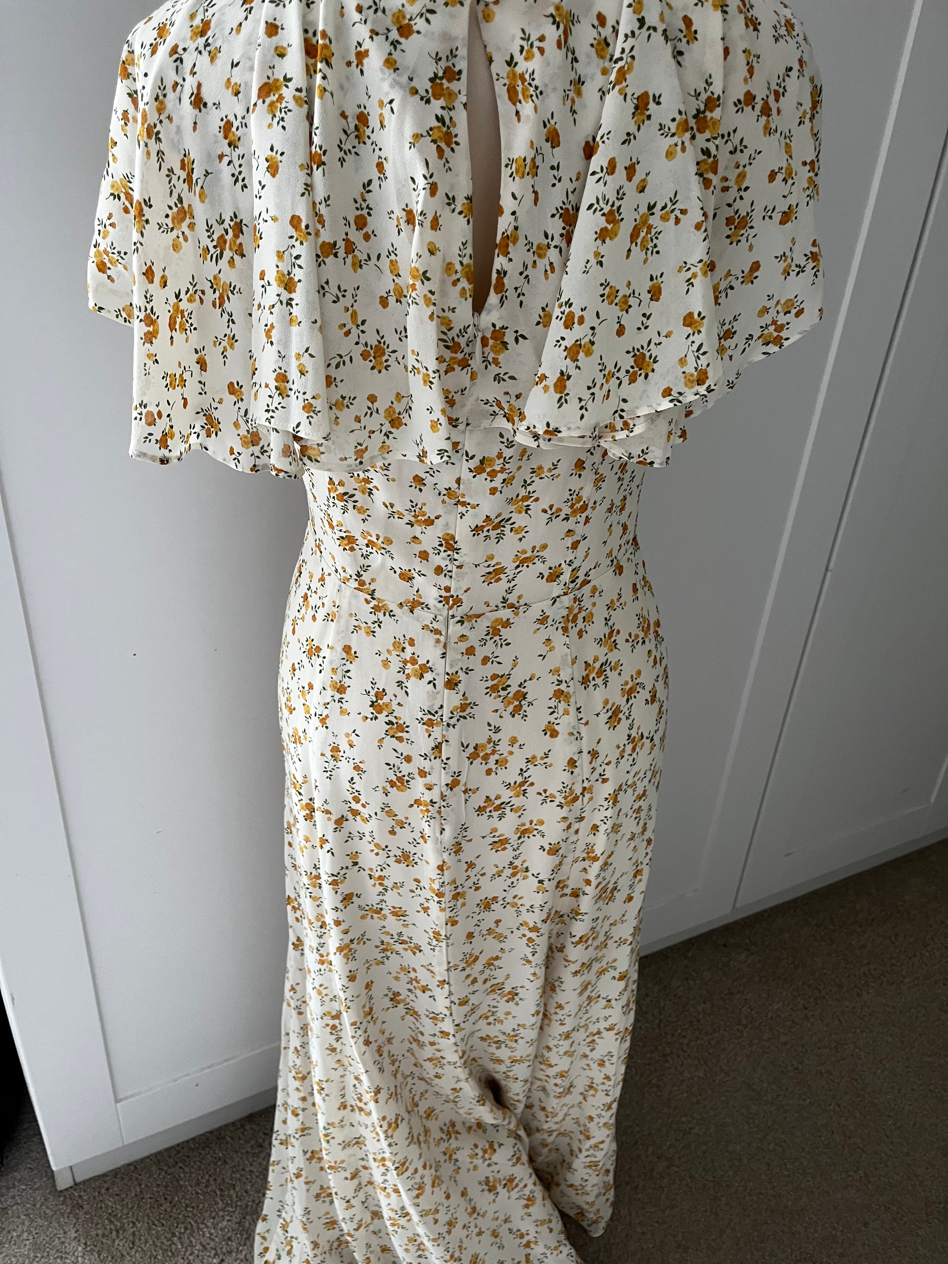 Reformation Dress Size US4 (8)