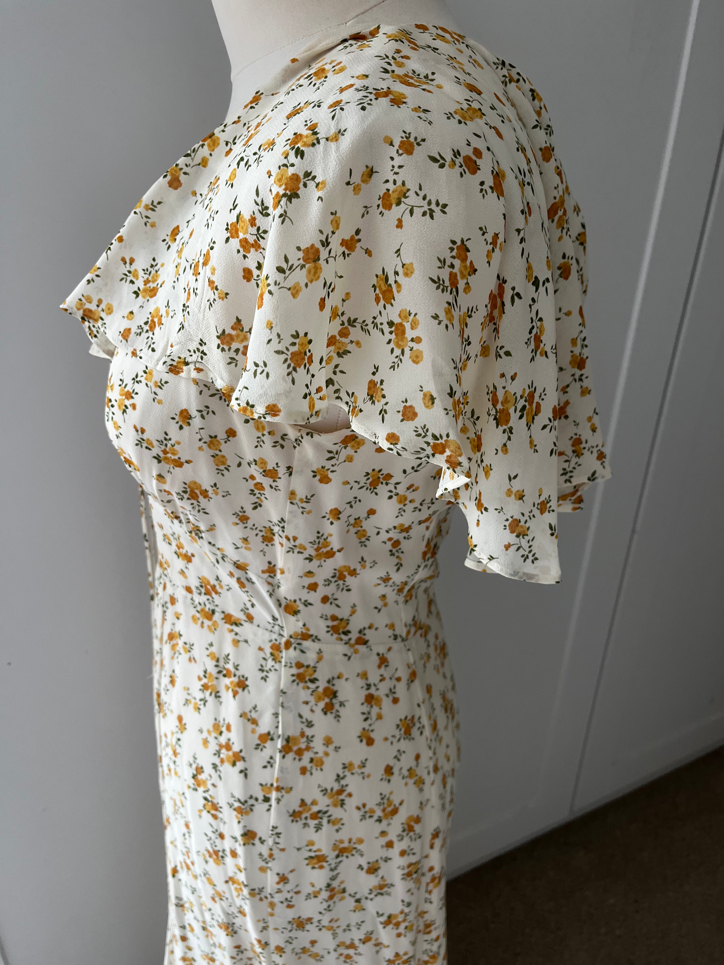Reformation Dress Size US4 (8)