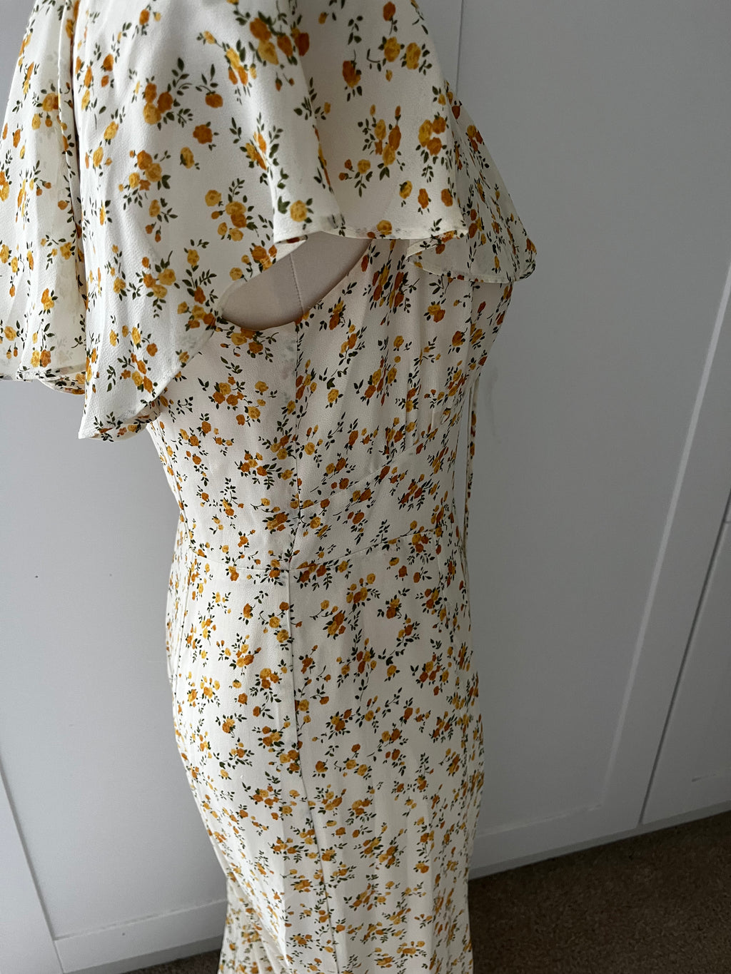 Reformation Dress Size US4 (8)