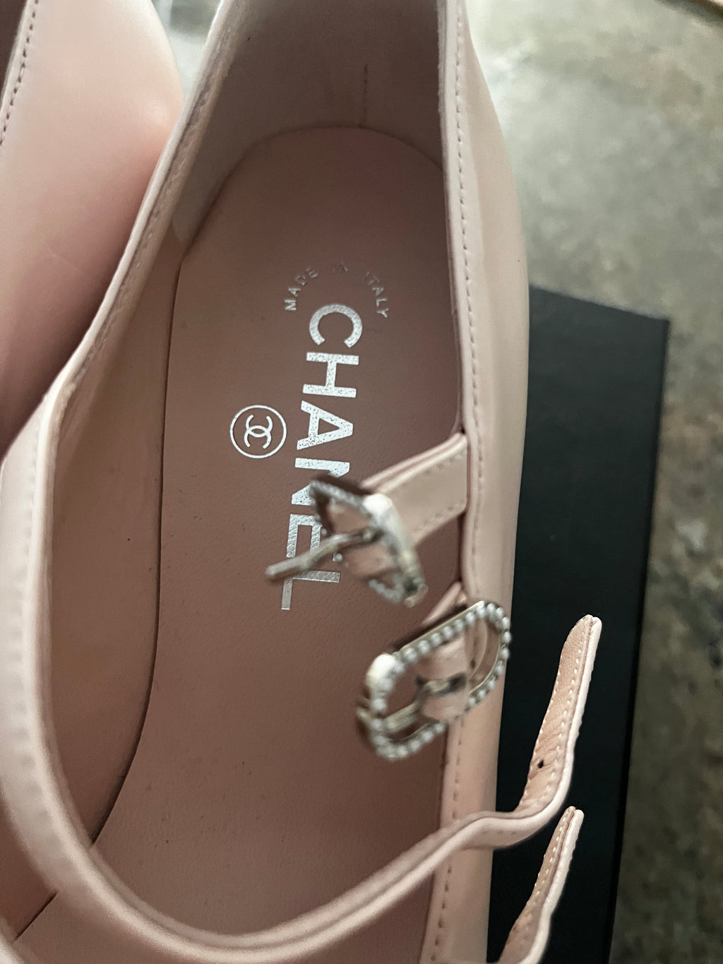 Chanel Mary Jane’s Size 38.5