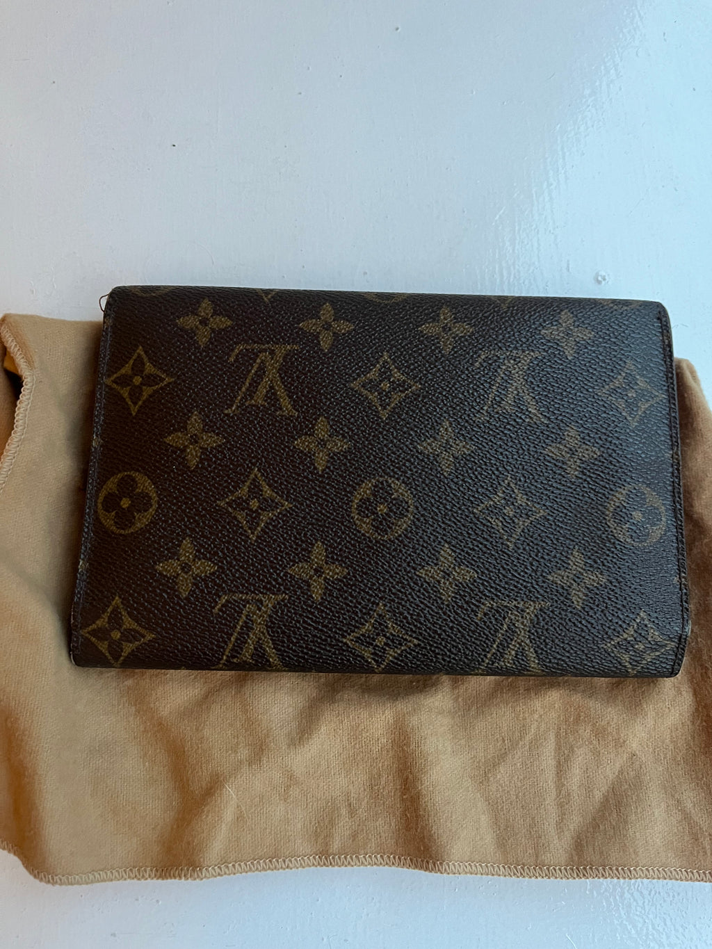 Louis Vuitton Sara Wallet