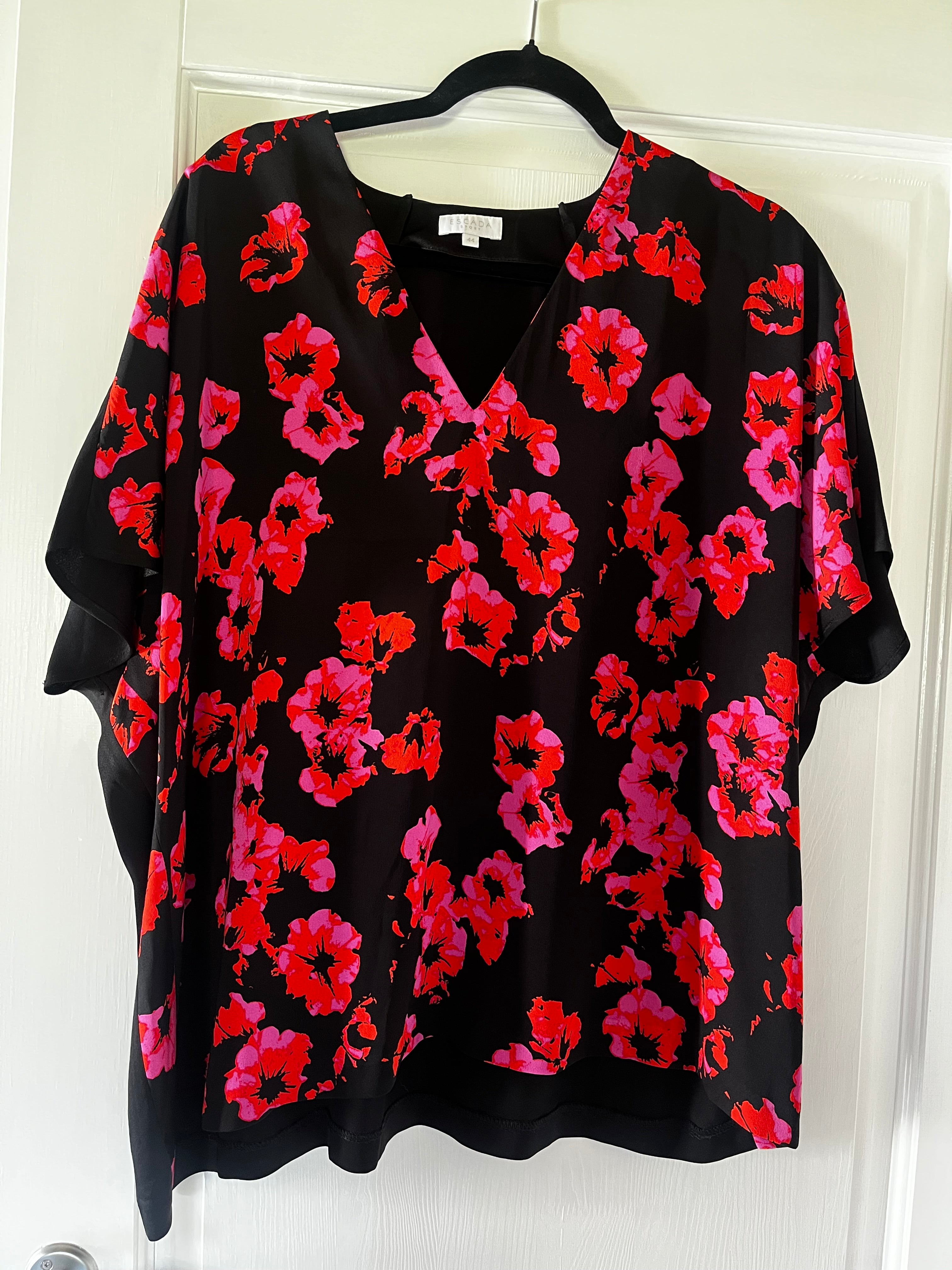 Escada Top Size 44