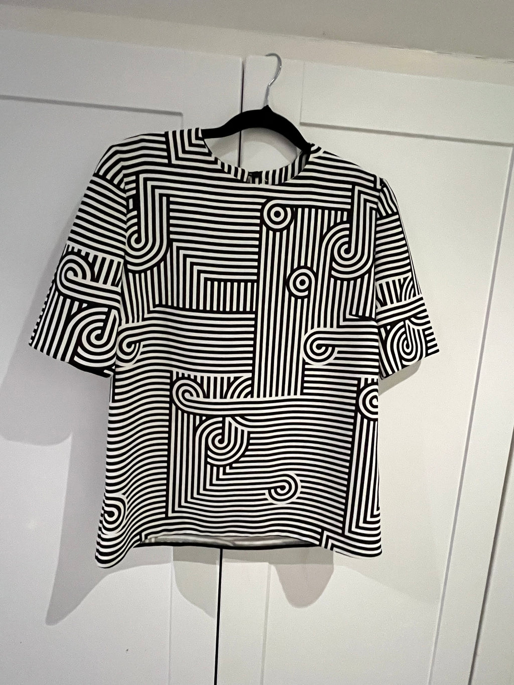 Victoria Beckham Monochrome Top Size 8