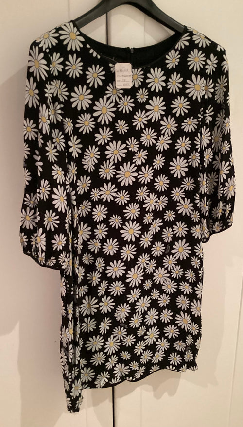 Boutique Moschino Daisy Dress Size 14