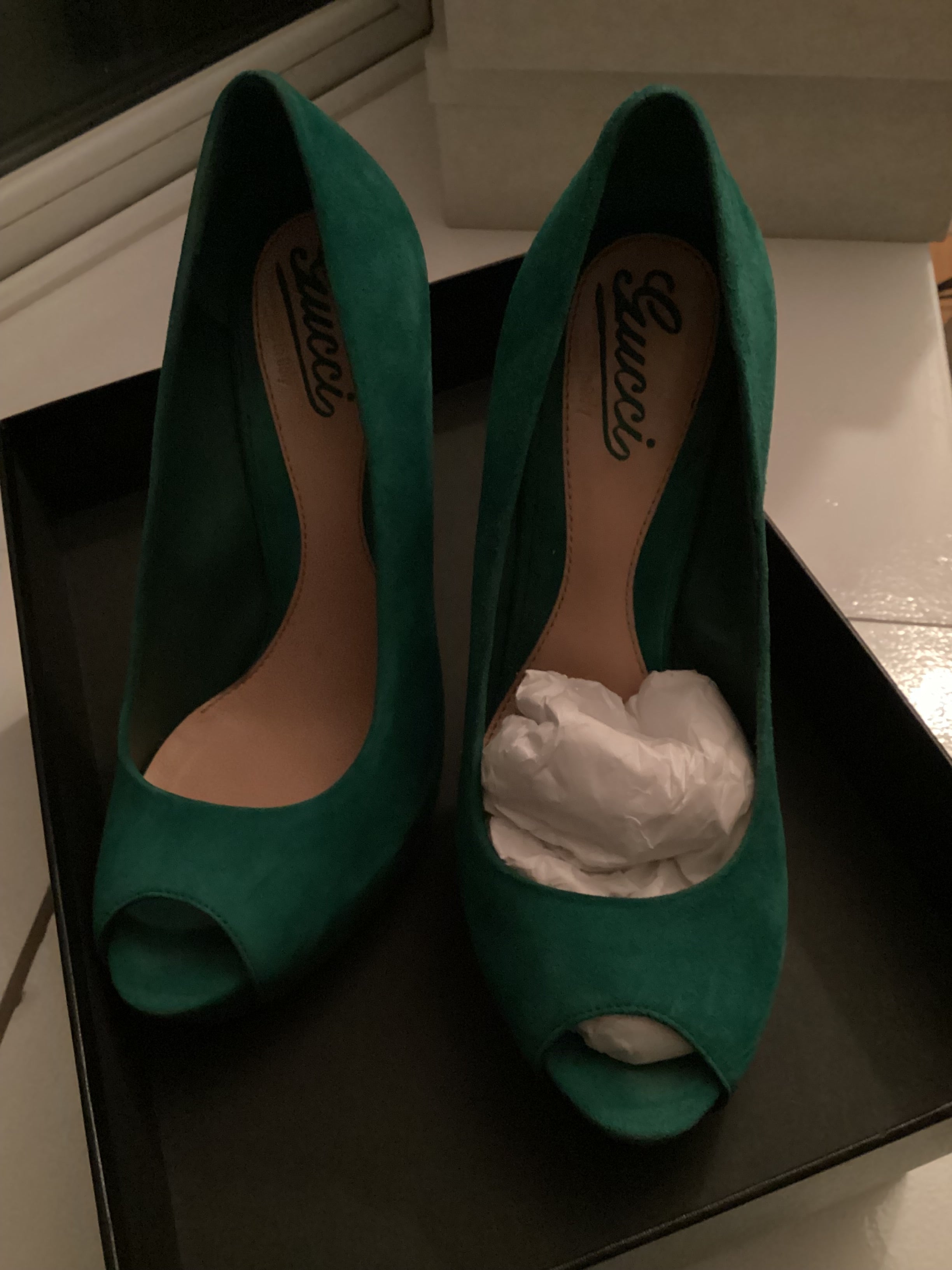 Gucci Green Suede Peeptoe Heels Size 37